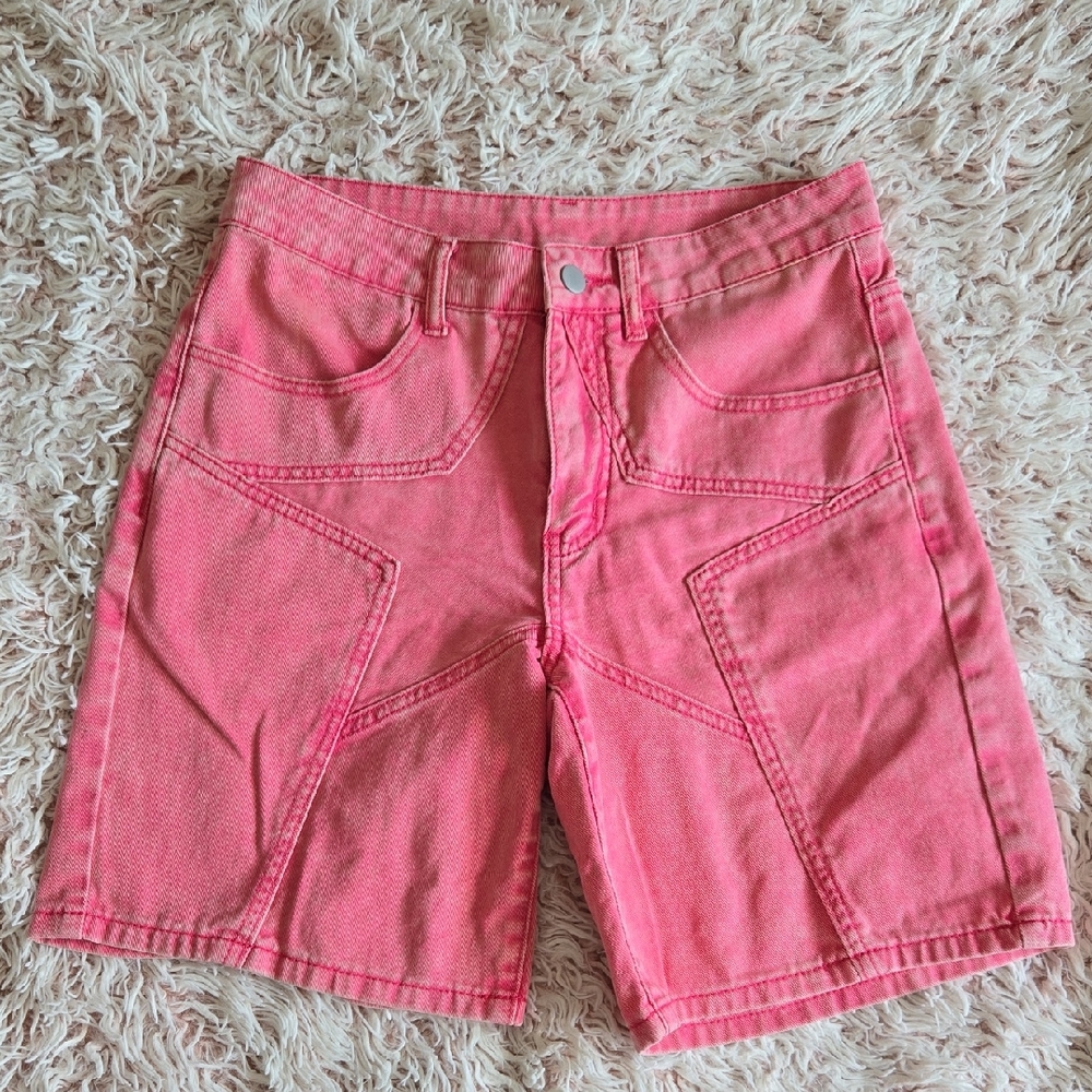 🩷NWOT Romwe Star Pink Shorts